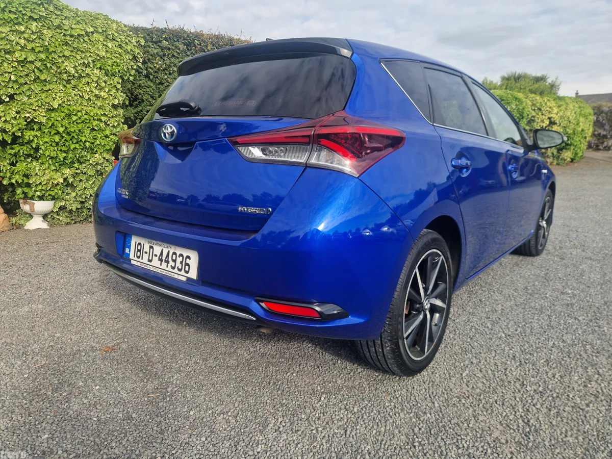 Toyota Auris Hatchback, Petrol Hybrid, 2018, Blue