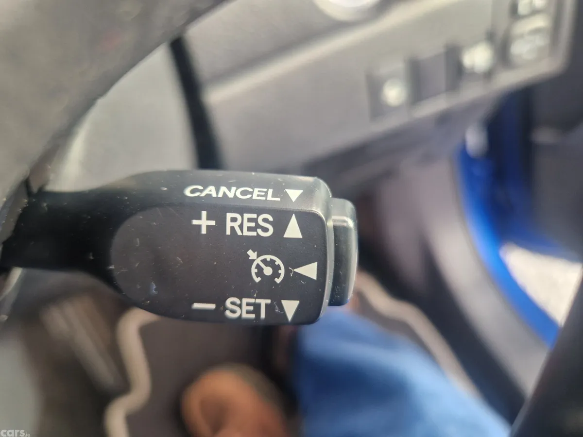 Toyota Auris Hatchback, Petrol Hybrid, 2018, Blue