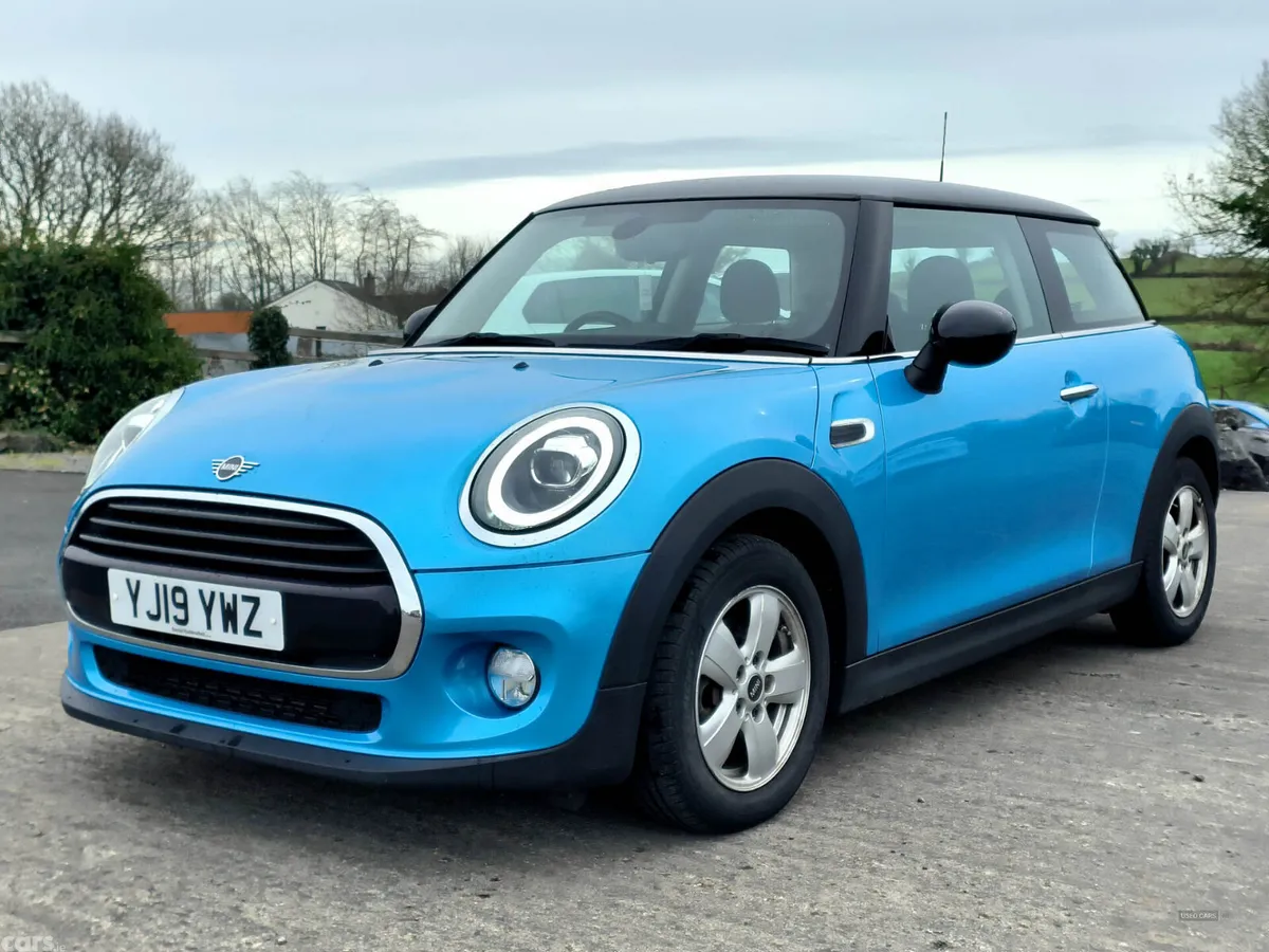 Mini Cooper Hatchback, Petrol, 2019, Blue