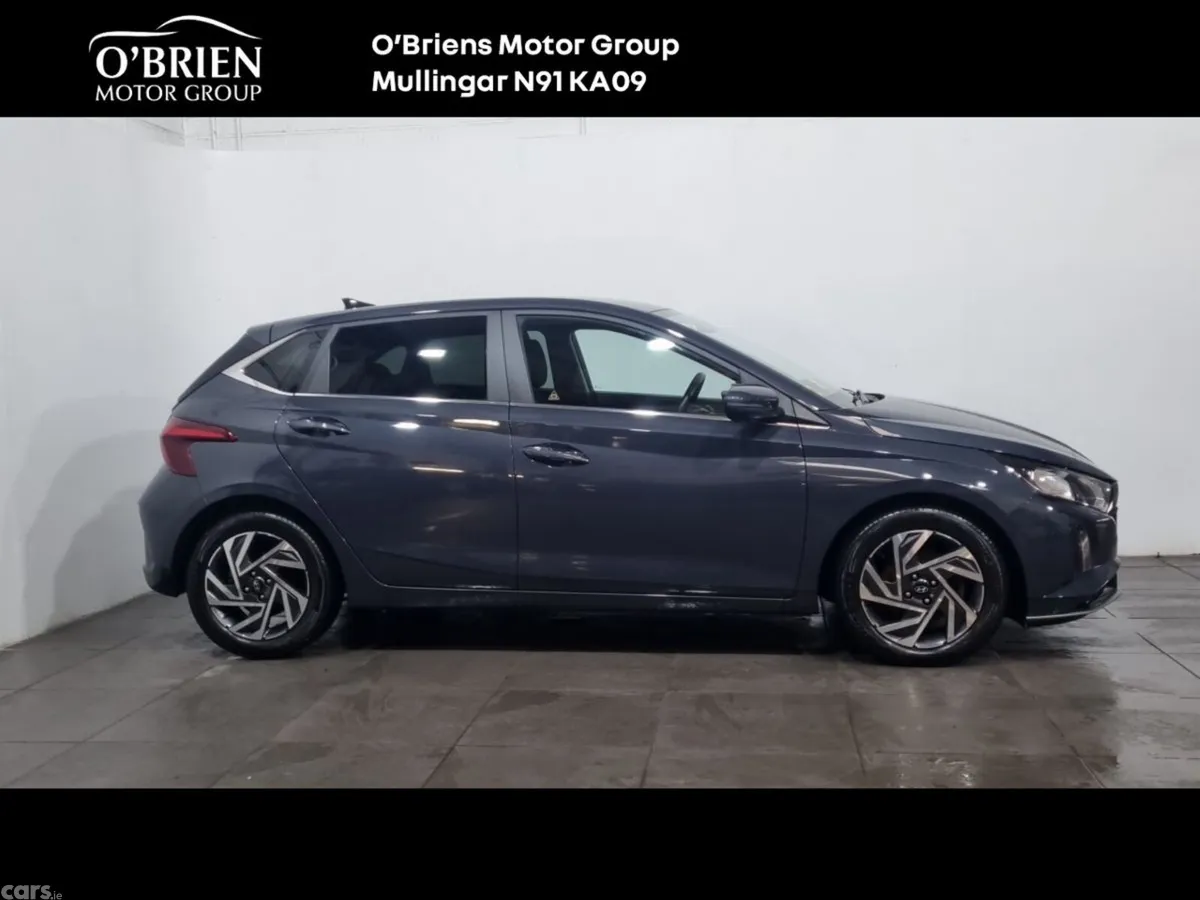 Hyundai i20 Hatchback, Petrol, 2024, Grey
