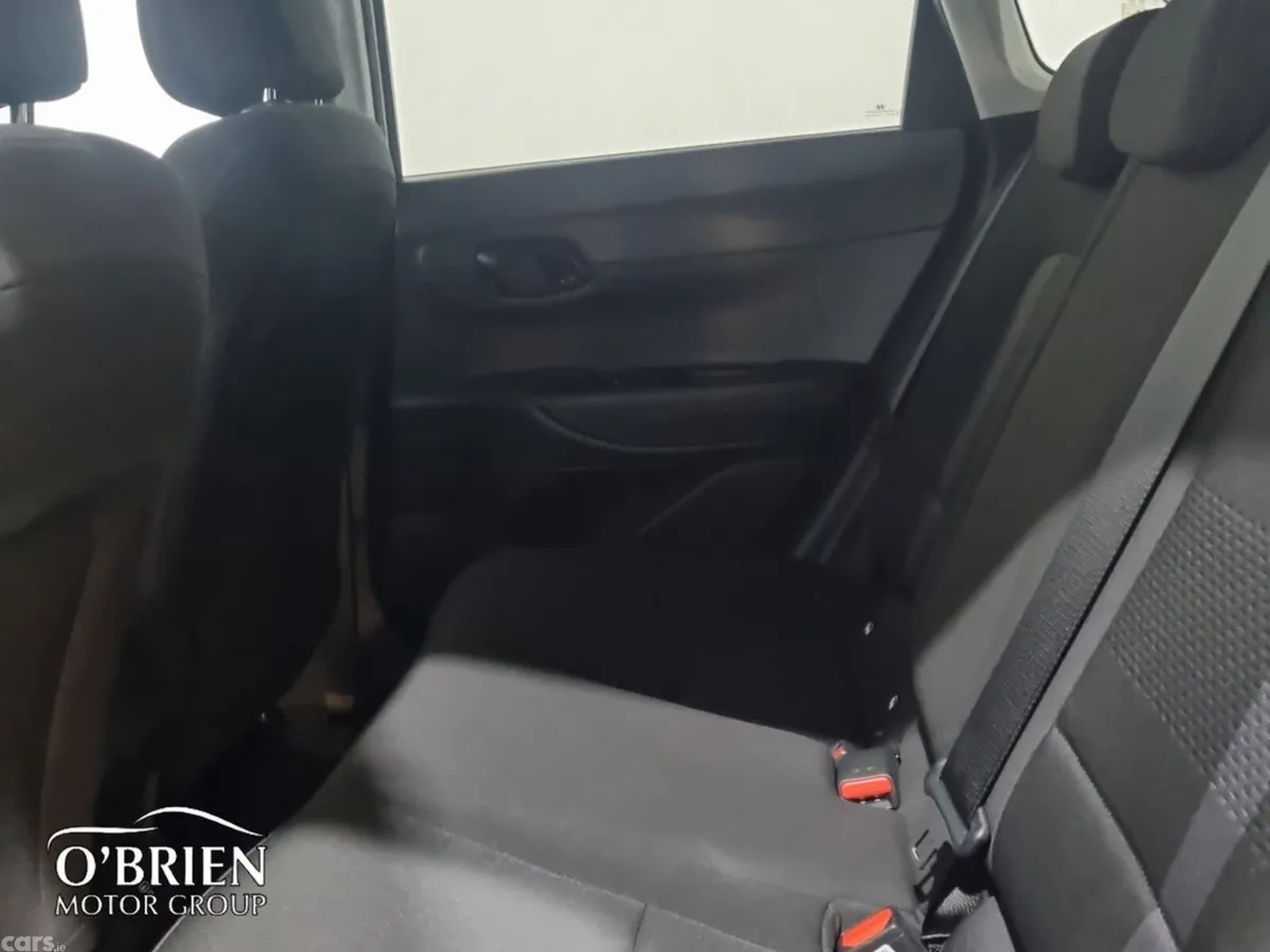 Hyundai i20 Hatchback, Petrol, 2024, Grey