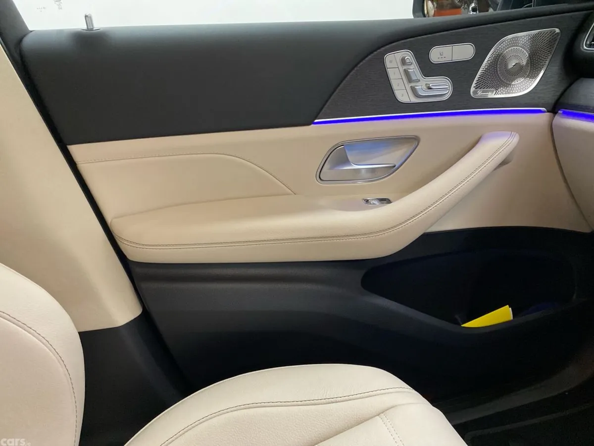 Mercedes-Benz GLE SUV, Petrol Plug-in Hybrid, 2026, Black