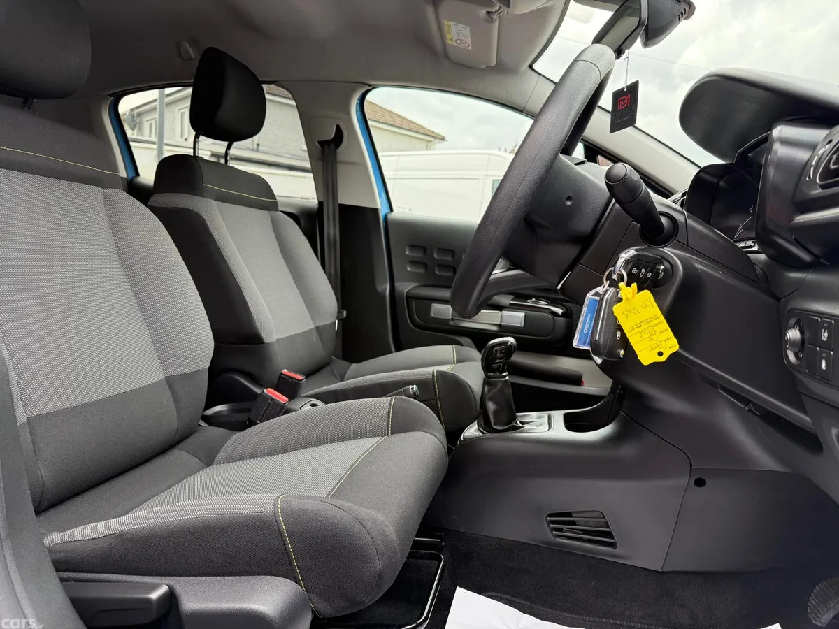 Citroen C3 Hatchback, Petrol, 2019, Blue