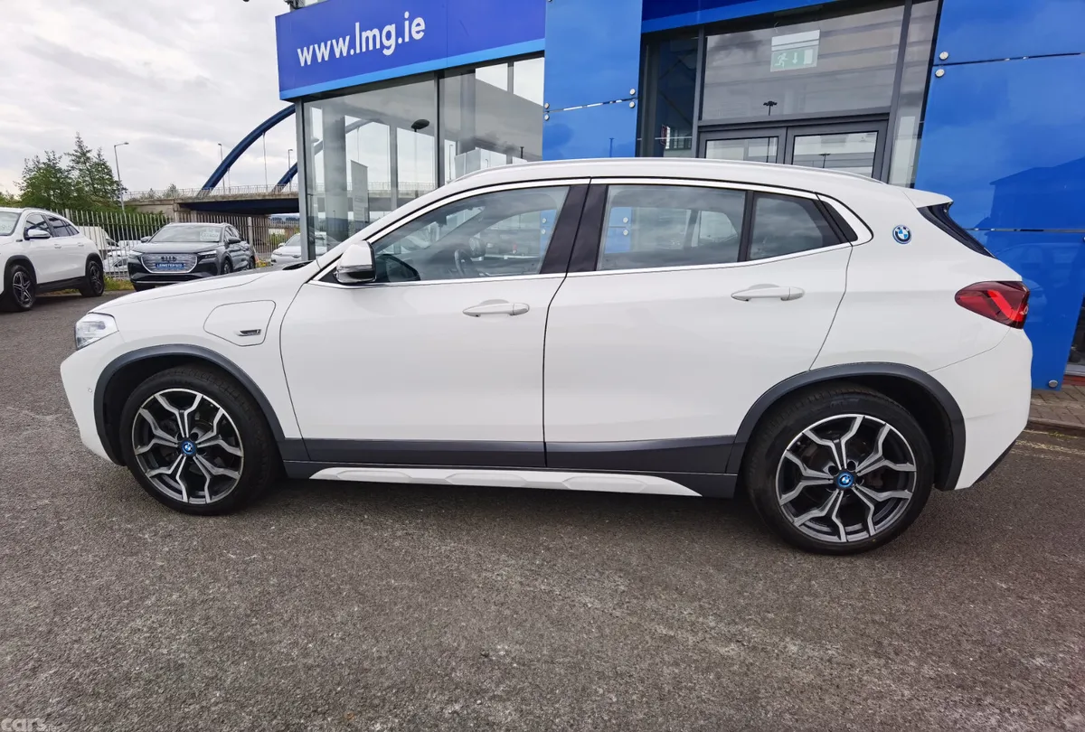 BMW X2 SUV, Petrol Plug-in Hybrid, 2022, White