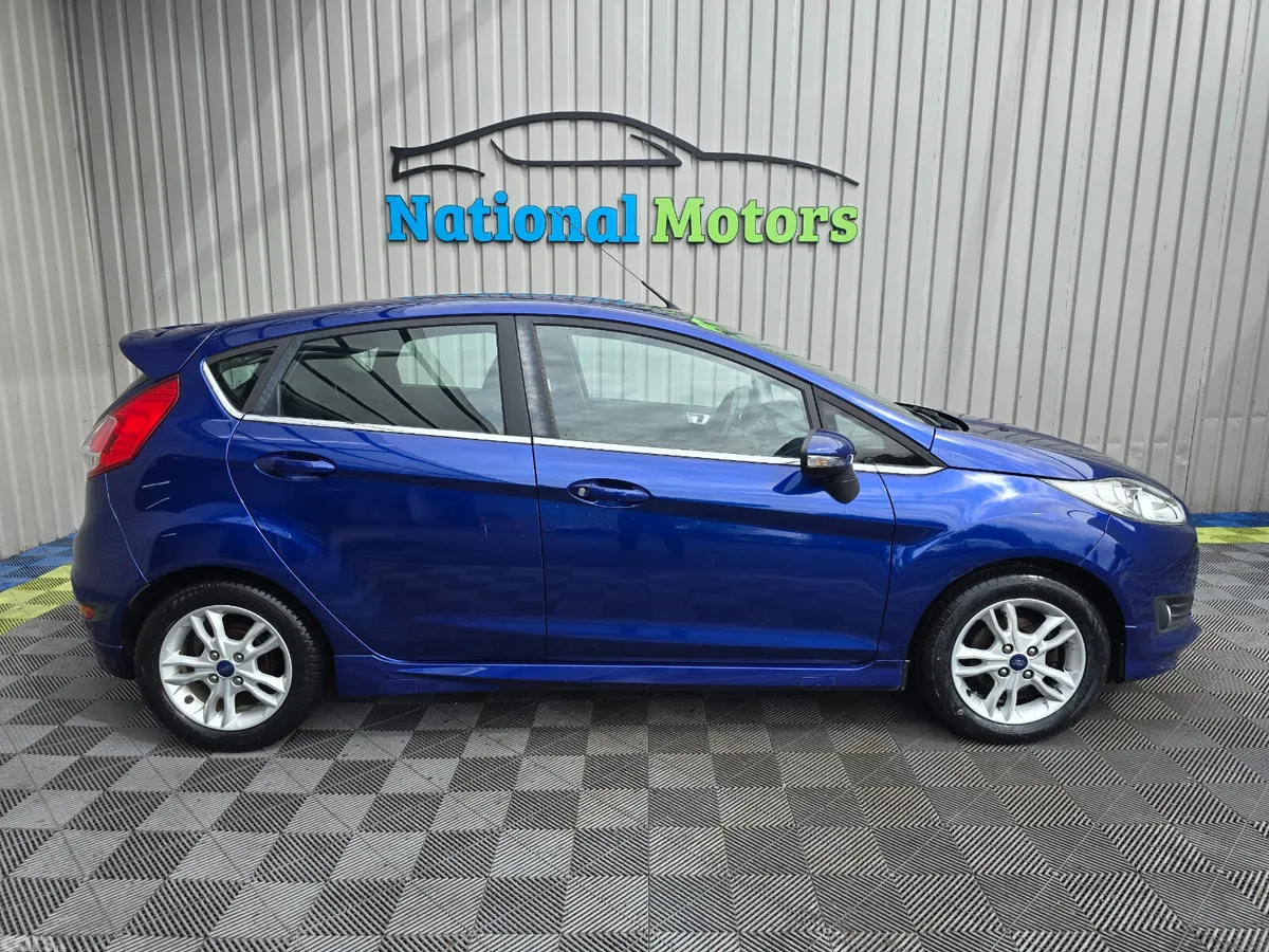 Ford Fiesta Hatchback, Petrol, 2015, Blue