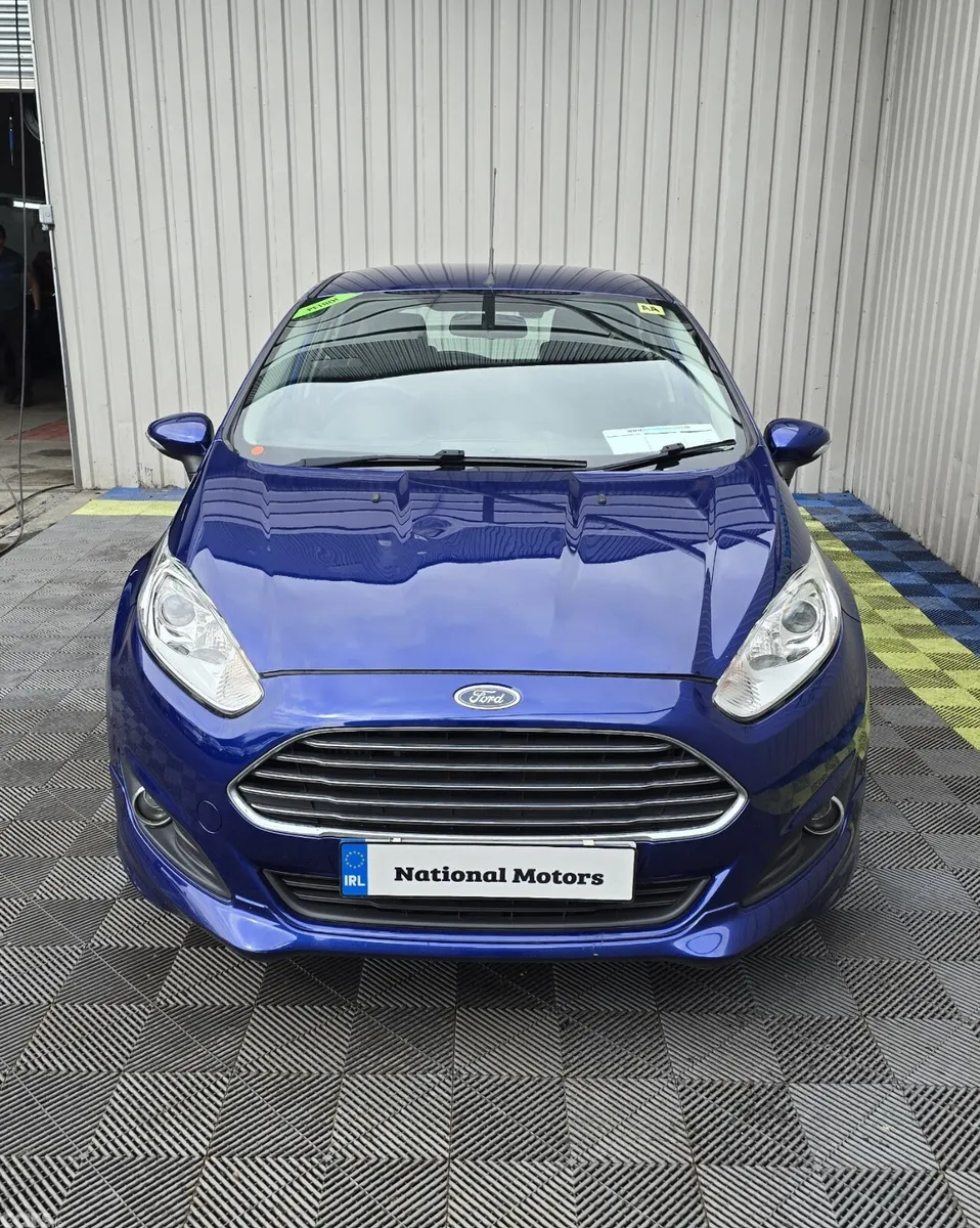 Ford Fiesta Hatchback, Petrol, 2015, Blue