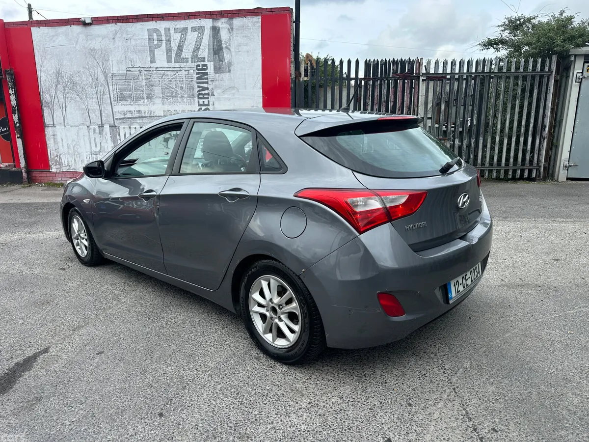 Hyundai i30 Hatchback, Diesel, 2012, Grey
