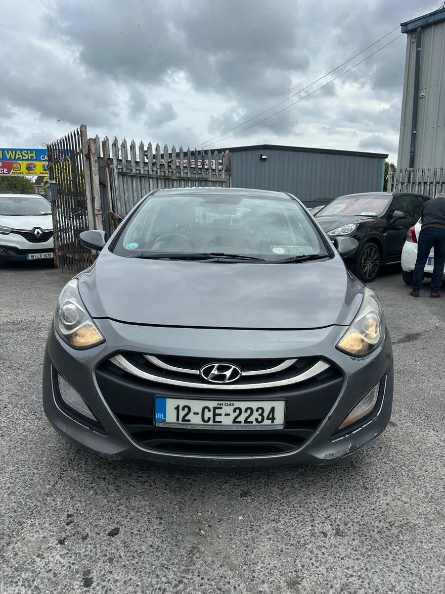 Hyundai i30 Hatchback, Diesel, 2012, Grey
