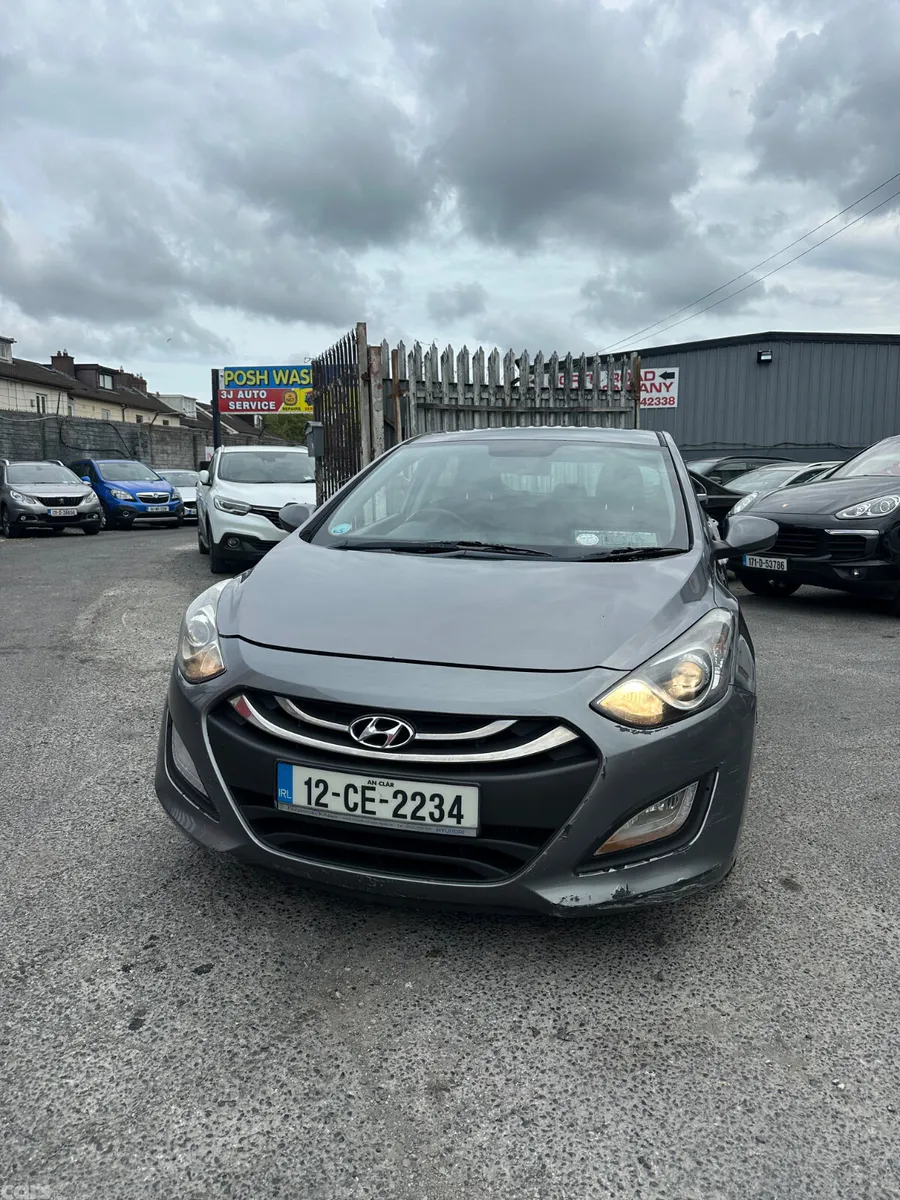 Hyundai i30 Hatchback, Diesel, 2012, Grey