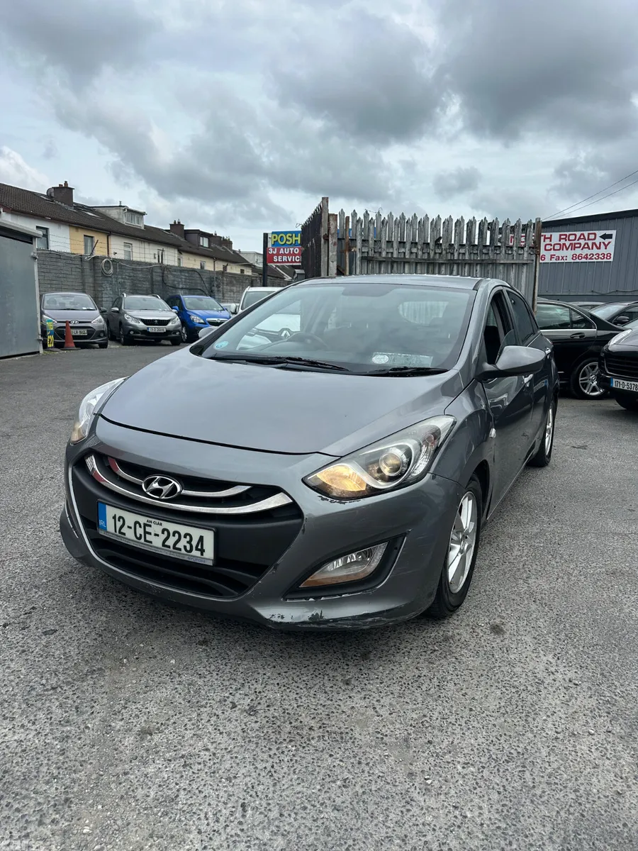 Hyundai i30 Hatchback, Diesel, 2012, Grey