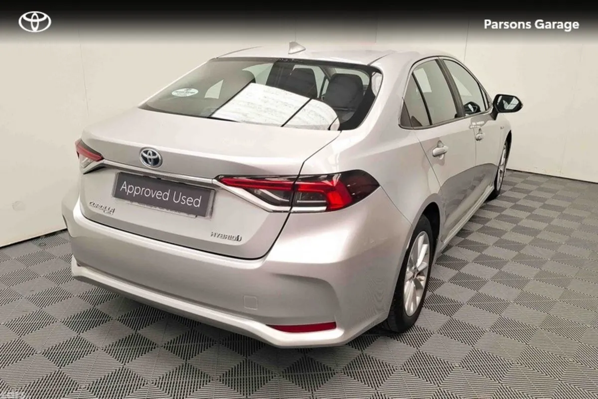 Toyota Corolla Saloon, Petrol Hybrid, 2021, Grey