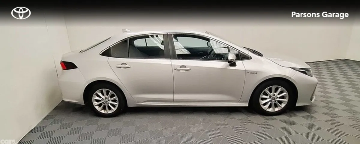 Toyota Corolla Saloon, Petrol Hybrid, 2021, Grey