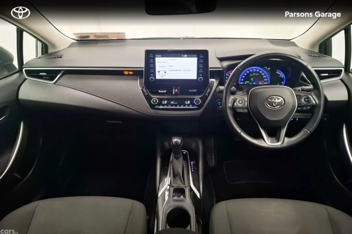 Toyota Corolla Saloon, Petrol Hybrid, 2021, Grey