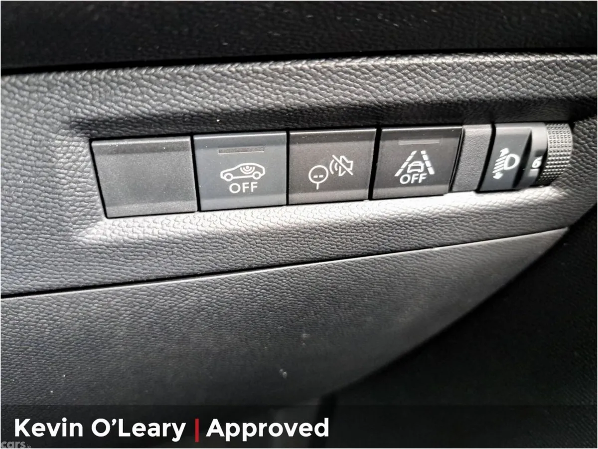 Opel Frontera SUV, Petrol Hybrid, 2026, White
