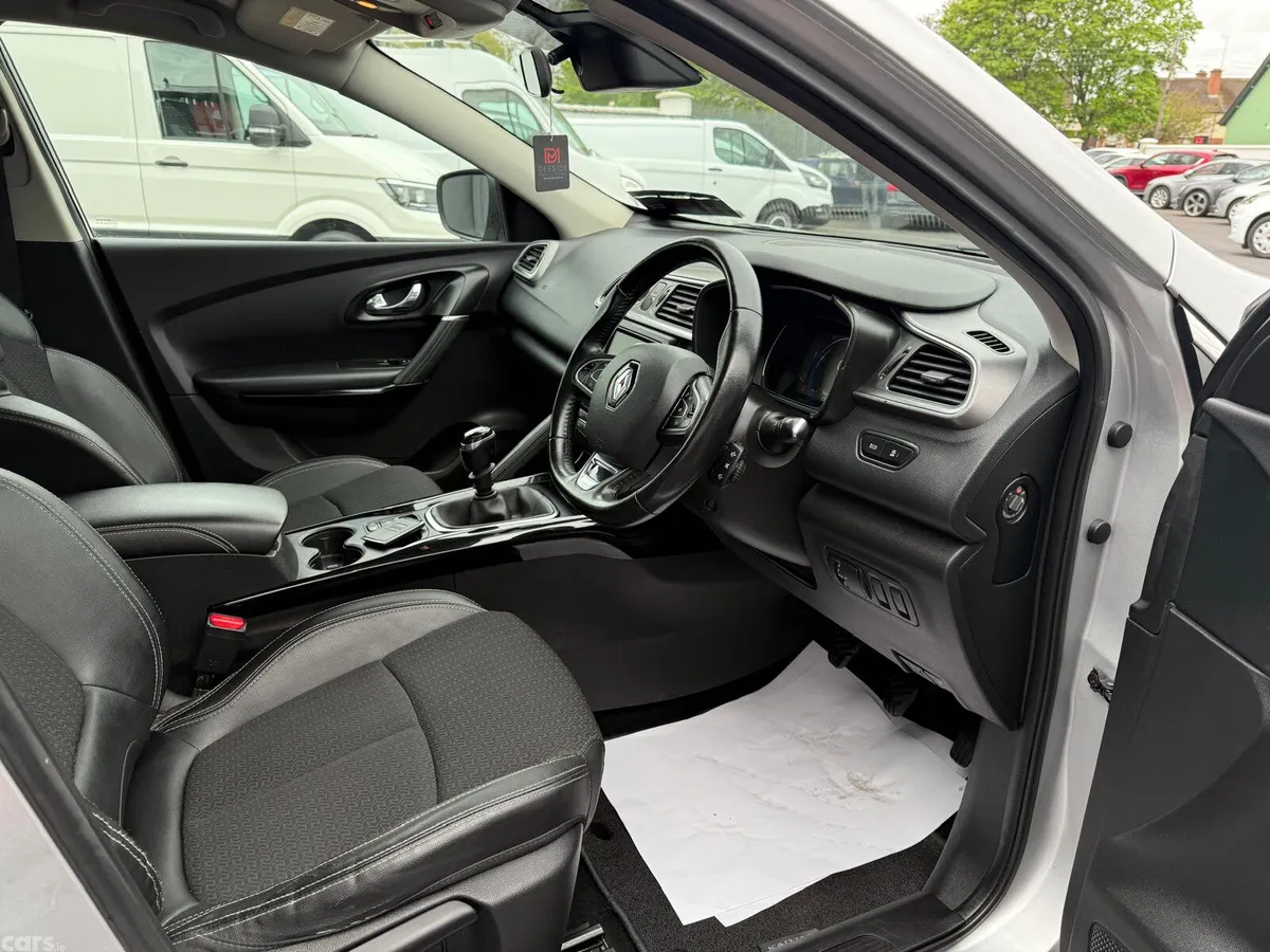 Renault Kadjar SUV, Diesel, 2017, Grey
