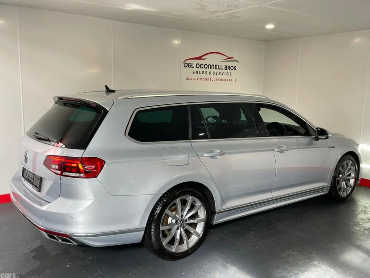 Volkswagen Passat Estate, Diesel, 2023, Silver