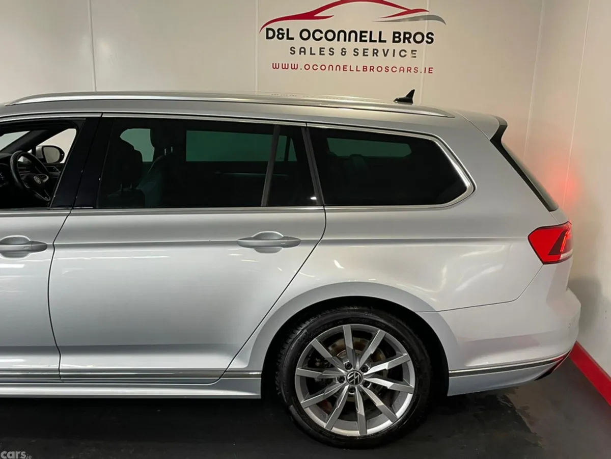 Volkswagen Passat Estate, Diesel, 2023, Silver