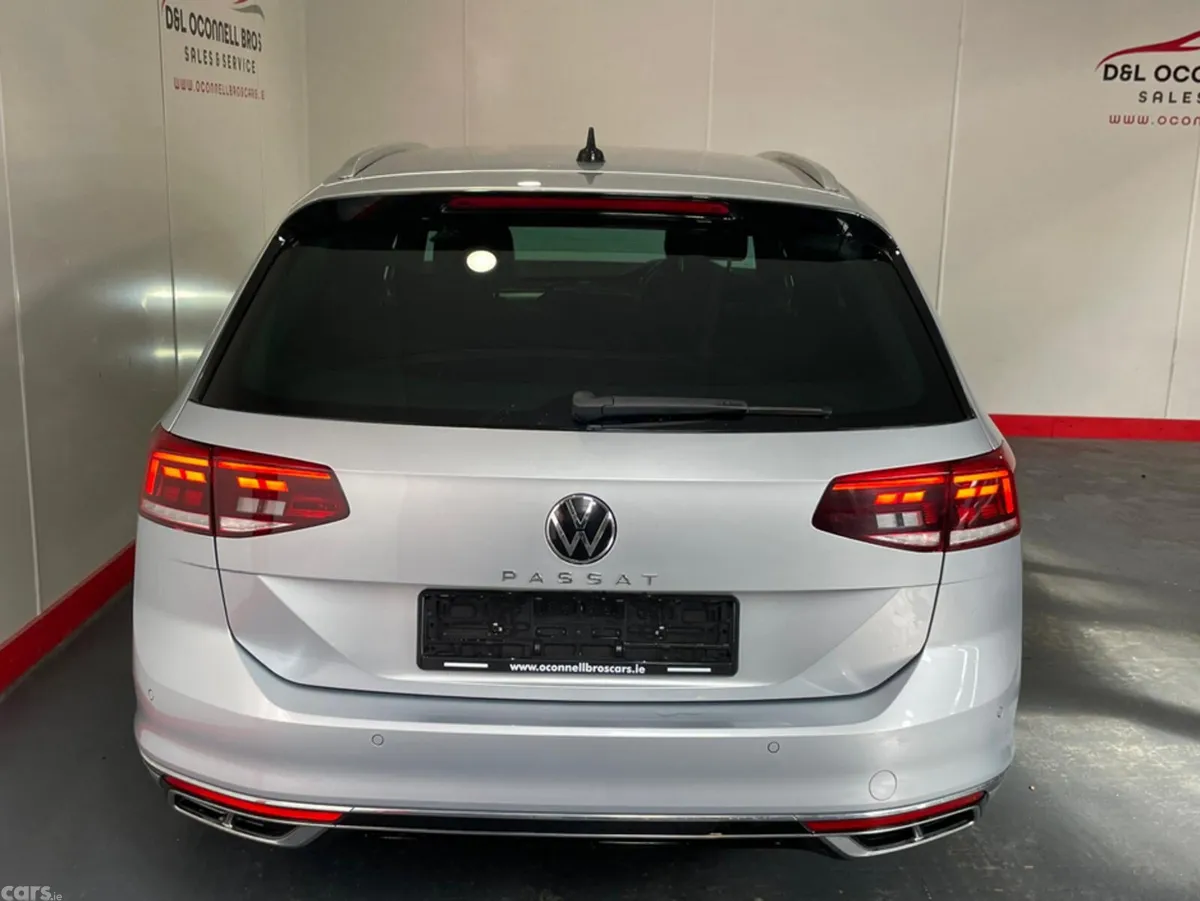Volkswagen Passat Estate, Diesel, 2023, Silver