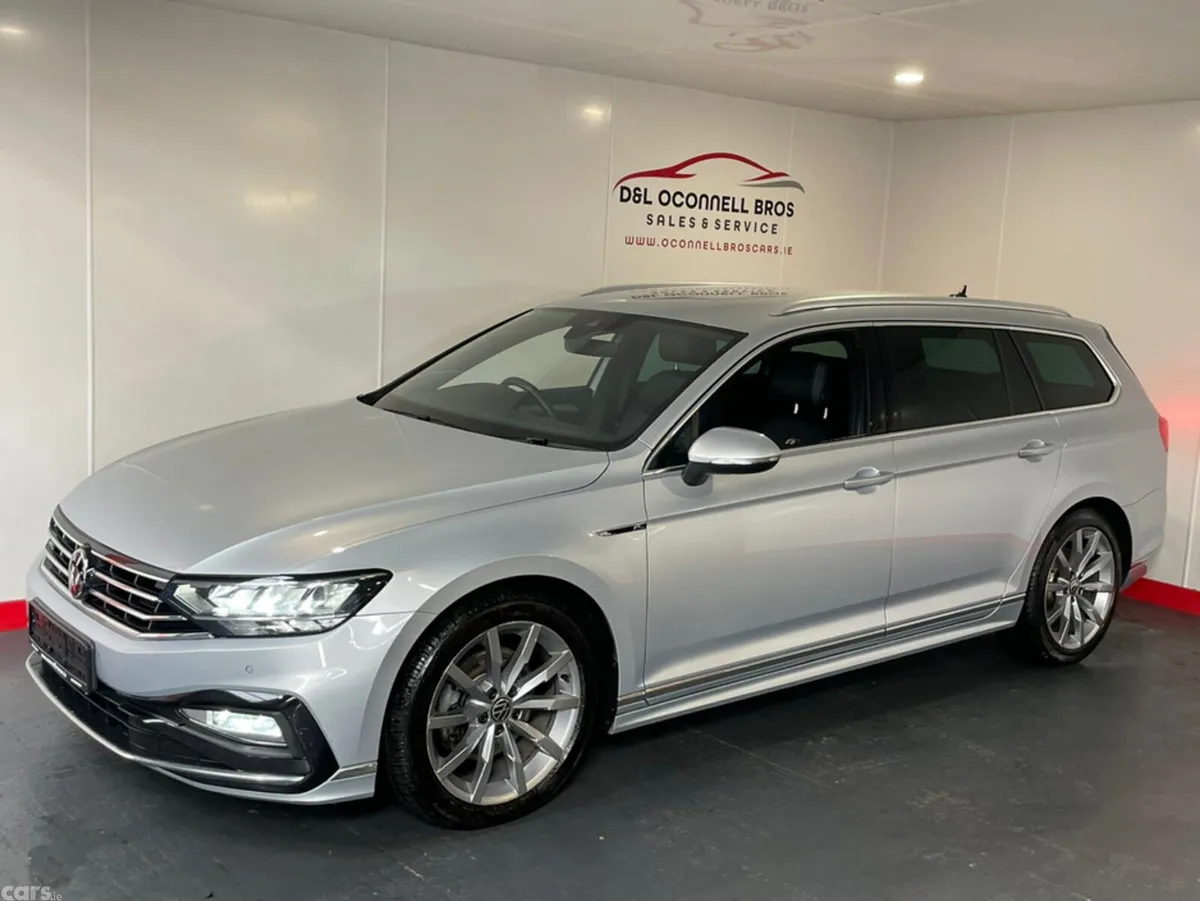Volkswagen Passat Estate, Diesel, 2023, Silver