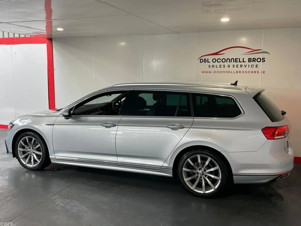 Volkswagen Passat Estate, Diesel, 2023, Silver