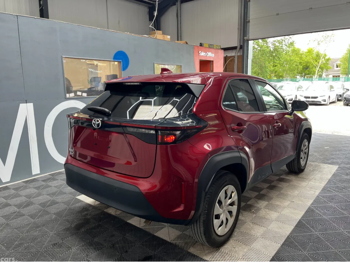 Toyota Yaris Cross SUV, Petrol, 2021, Red