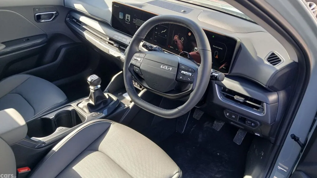Kia K4 Hatchback, Petrol Hybrid, 2027, 