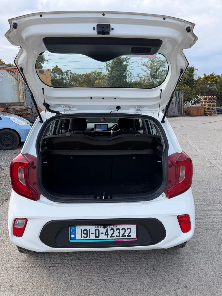 Kia Picanto Hatchback, Petrol, 2019, White