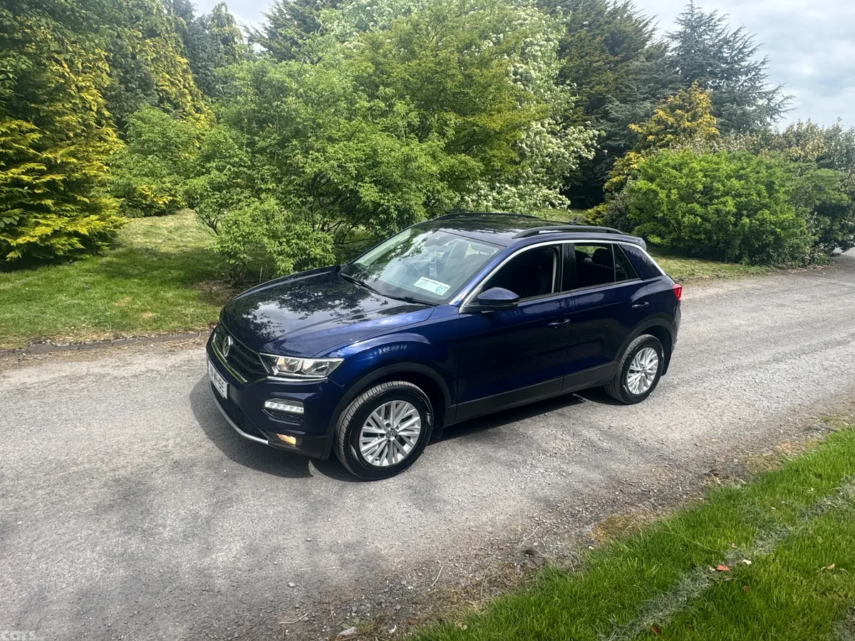 Volkswagen T-Roc SUV, Diesel, 2019, Blue