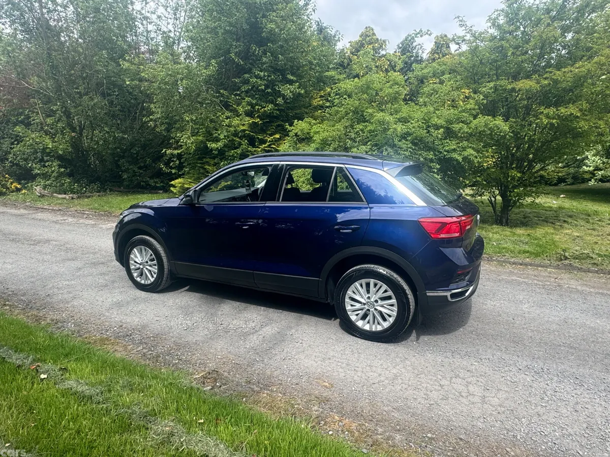 Volkswagen T-Roc SUV, Diesel, 2019, Blue