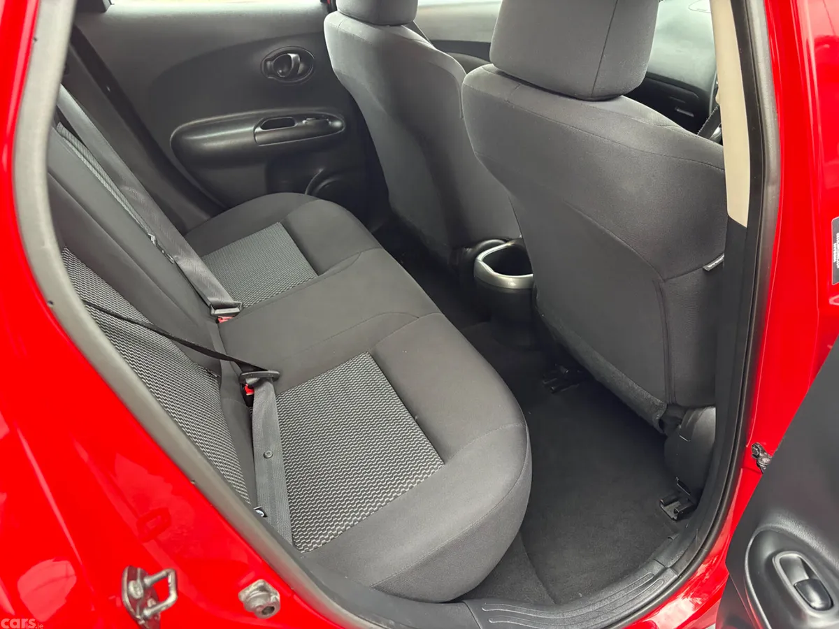 Nissan Juke SUV, Diesel, 2017, Red