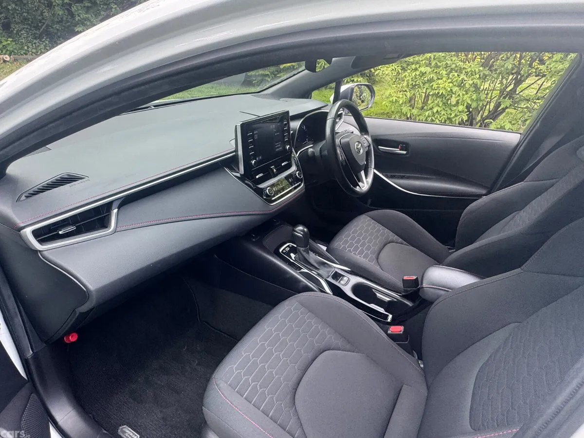 Toyota Corolla Hatchback, Petrol Hybrid, 2021, White