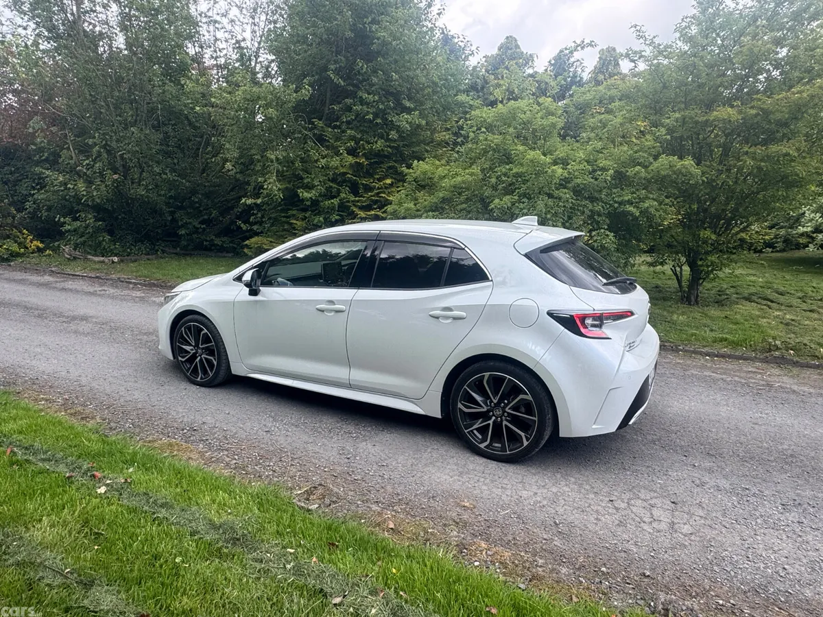 Toyota Corolla Hatchback, Petrol Hybrid, 2021, White