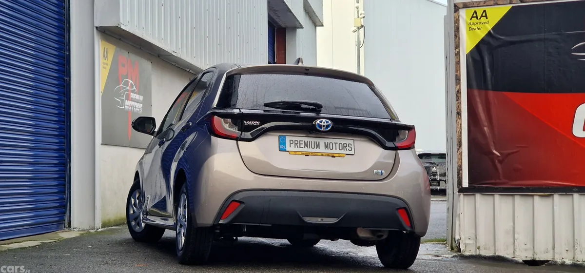 Toyota Yaris Hatchback, Petrol, 2022, Brown