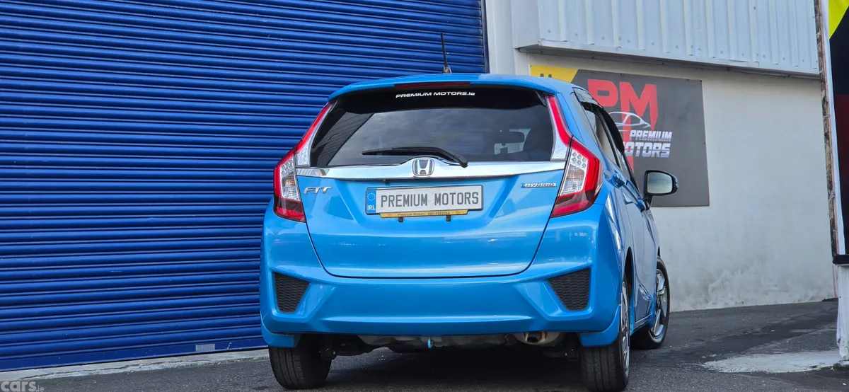 Honda Fit Hatchback, Petrol Hybrid, 2014, Blue