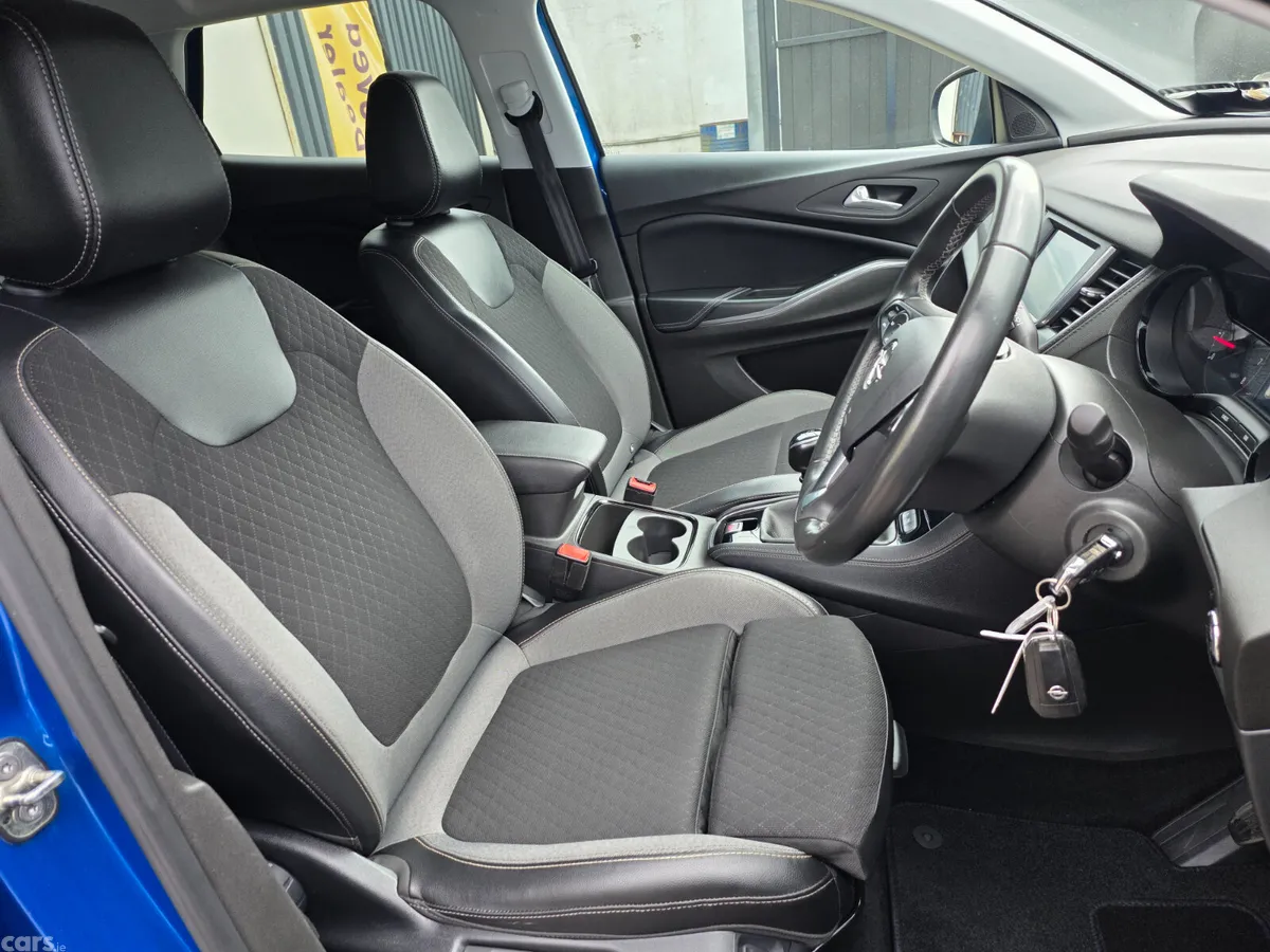 Opel Grandland X SUV, Diesel, 2021, Blue