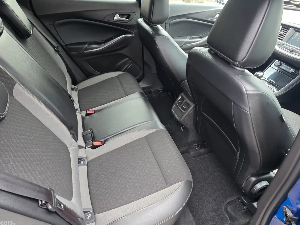 Opel Grandland X SUV, Diesel, 2021, Blue