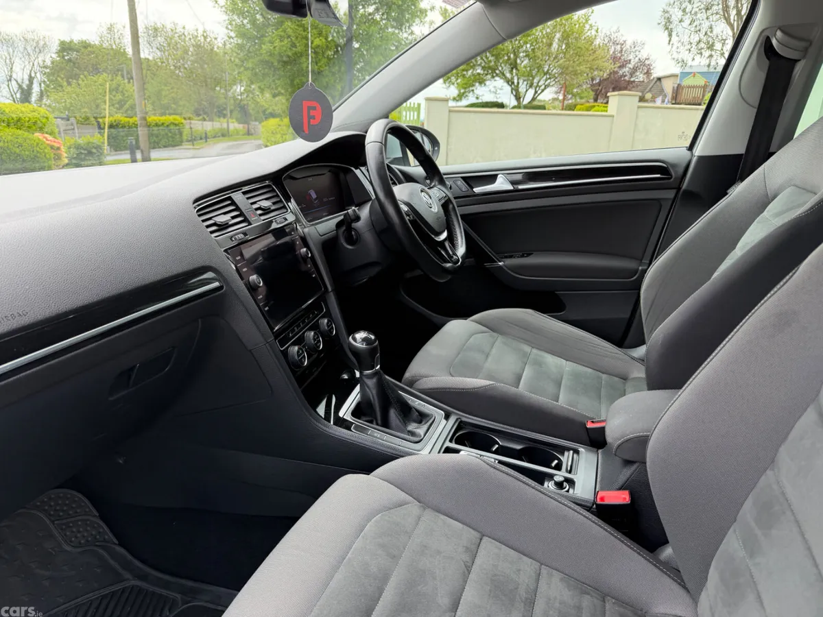 Volkswagen Golf Estate, Diesel, 2018, Grey