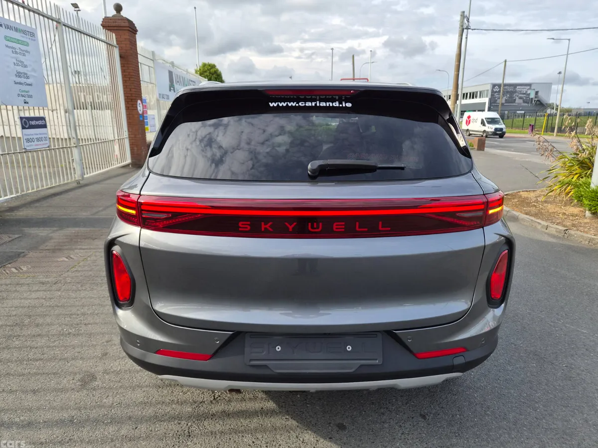 Skywell BE11 SUV, Electric, 2027, Silver