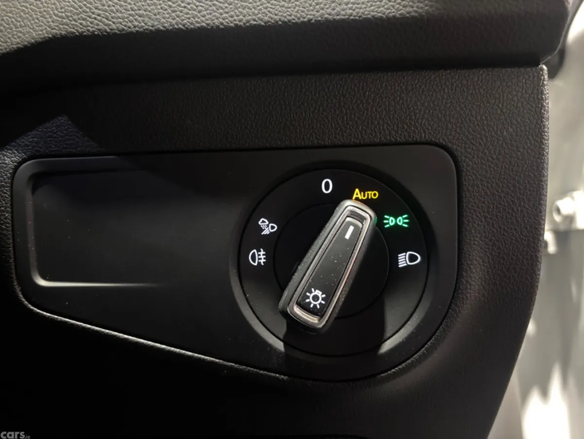 Volkswagen Tiguan SUV, Petrol Plug-in Hybrid, 2022, White