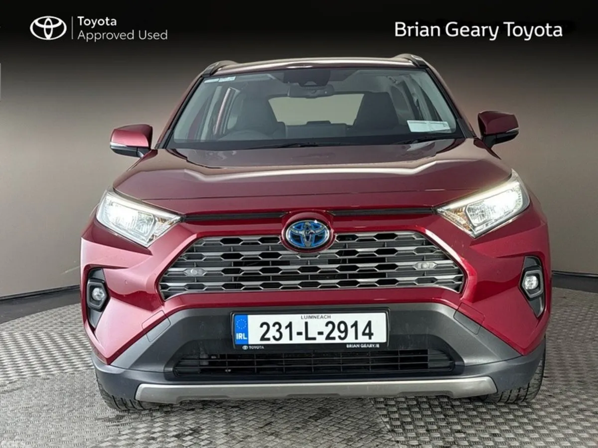 Toyota RAV4 SUV, Petrol Hybrid, 2023, Red