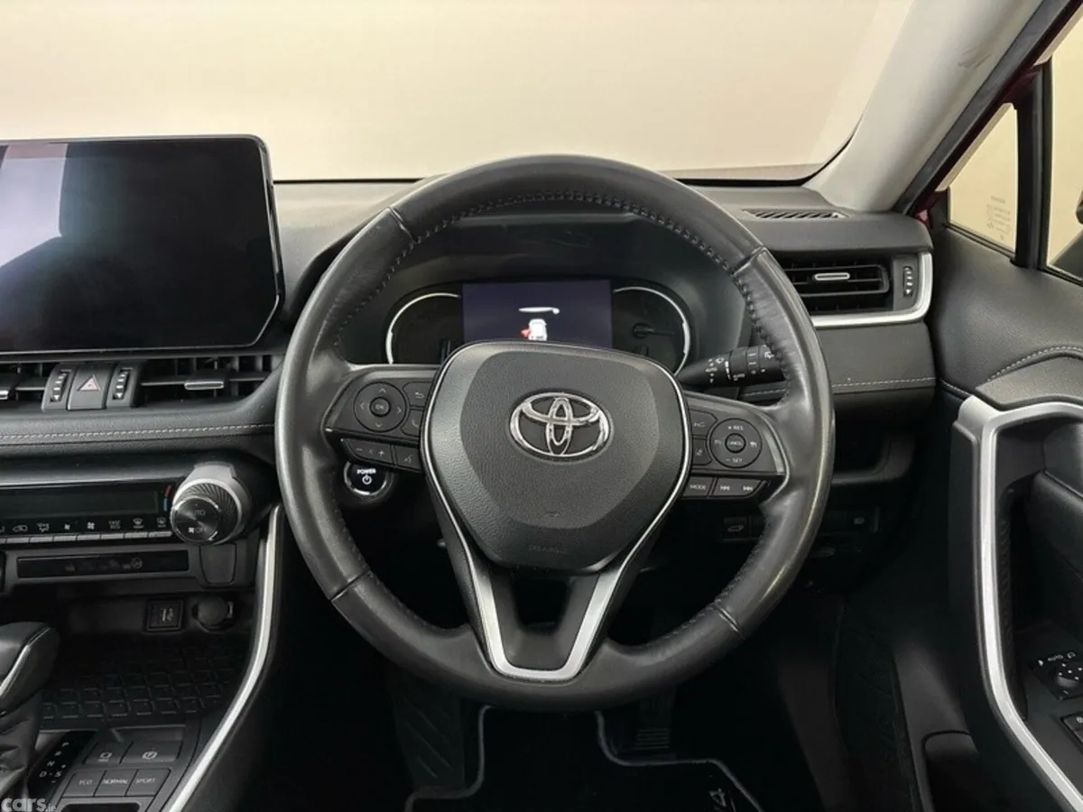 Toyota RAV4 SUV, Petrol Hybrid, 2023, Red