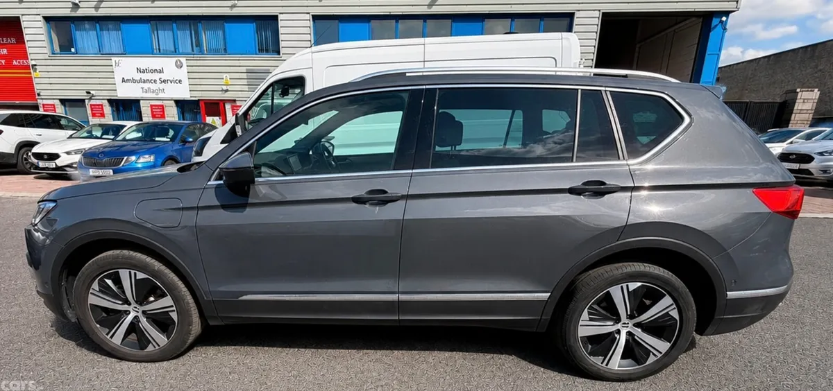 SEAT Tarraco Estate, Petrol, 2023, Grey
