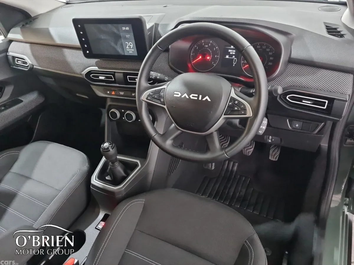 Dacia Jogger MPV, Petrol, 2025, Grey