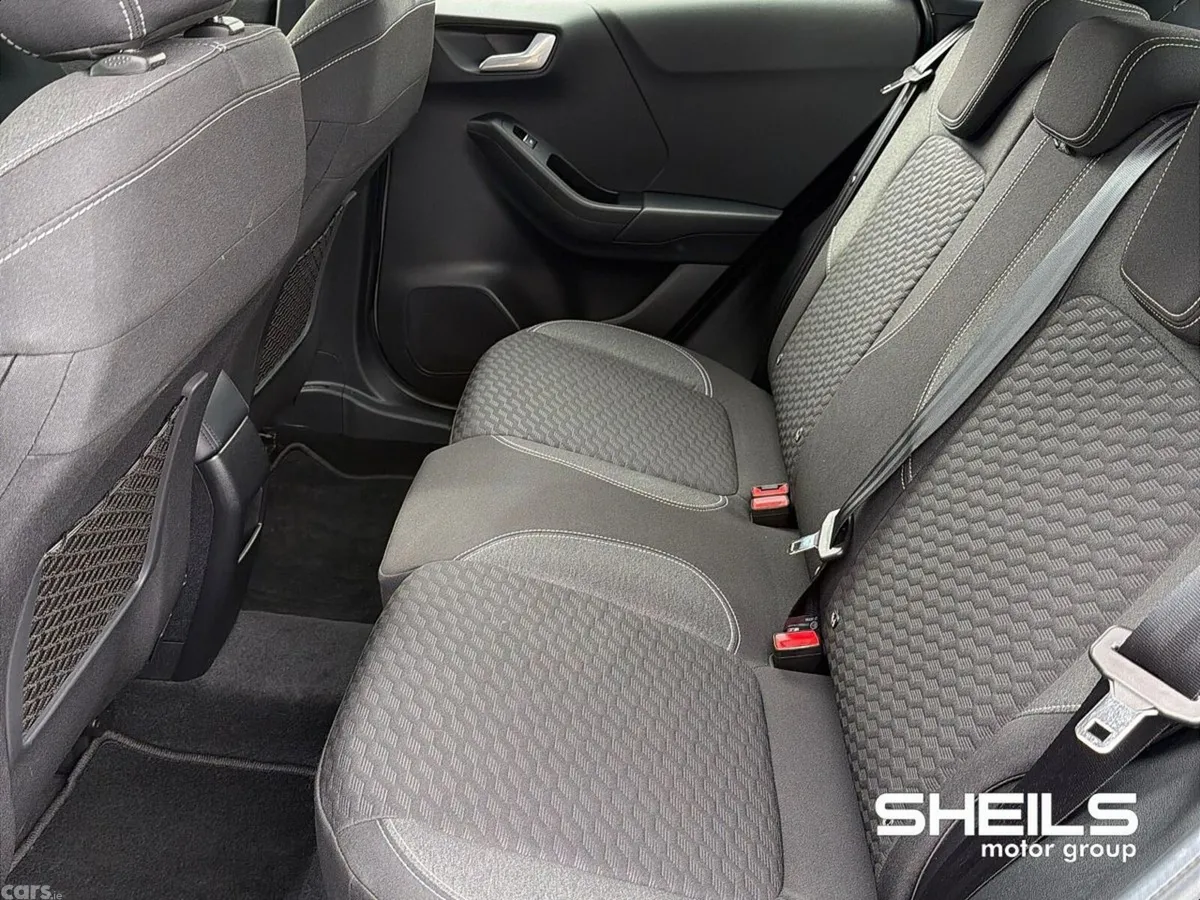 Ford Puma SUV, Petrol Hybrid, 2023, Grey