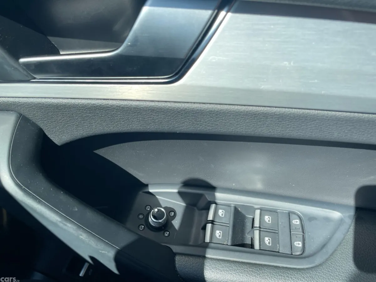 Audi Q5 Hatchback, Diesel, 2023, Blue