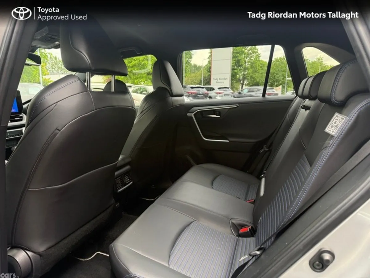 Toyota RAV4 SUV, Petrol Hybrid, 2024, Silver
