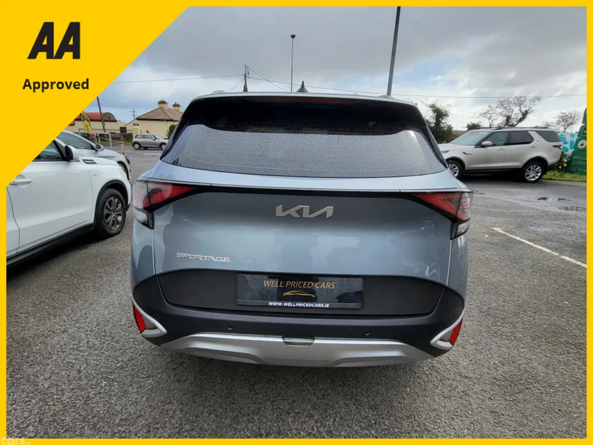 Kia Sportage MPV, Diesel Hybrid, 2023, Grey