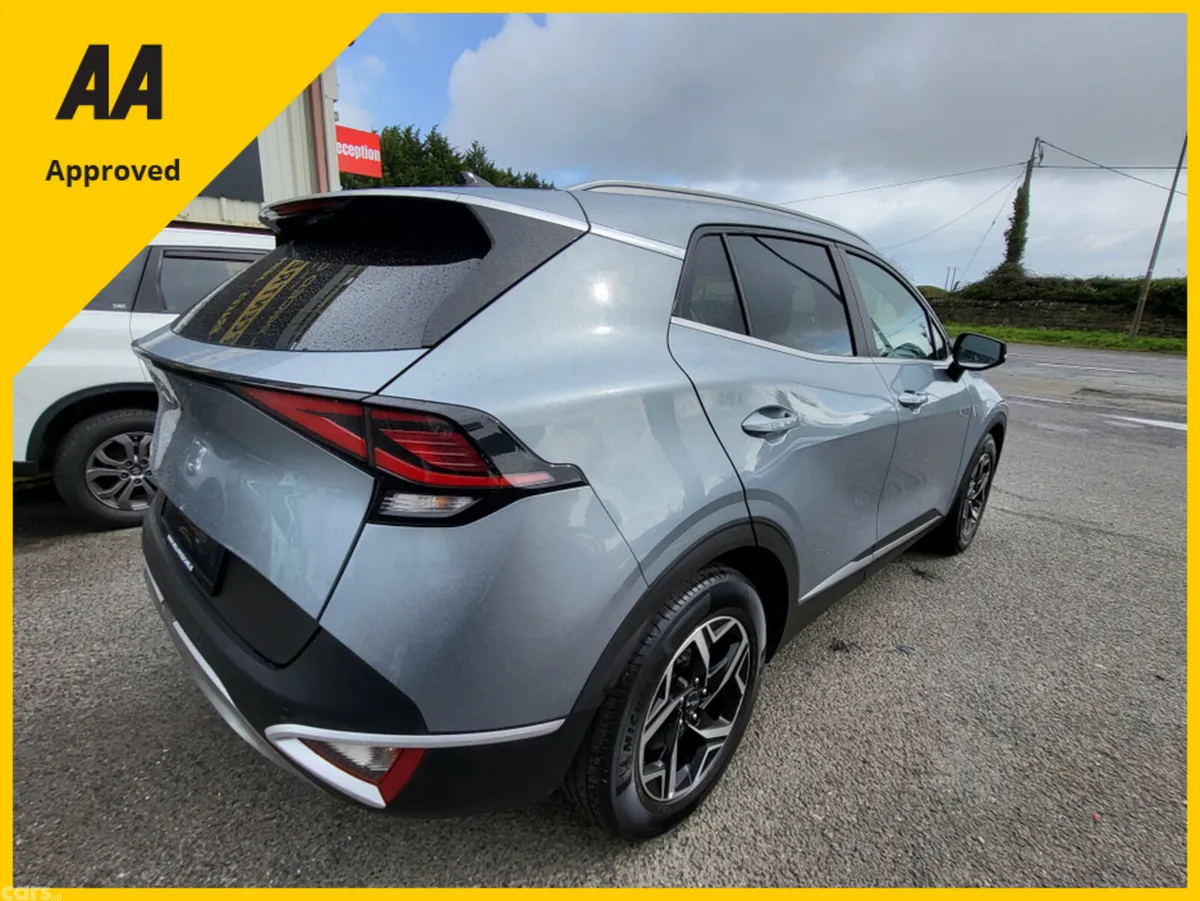 Kia Sportage MPV, Diesel Hybrid, 2023, Grey