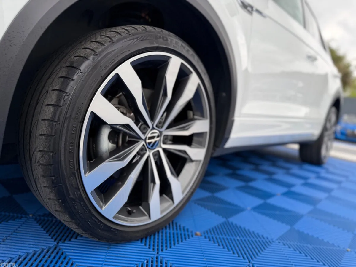 Volkswagen T-Roc SUV, Diesel, 2021, White