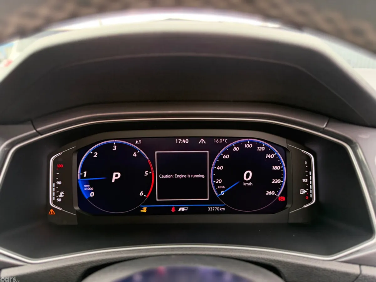 Volkswagen T-Roc SUV, Diesel, 2021, White